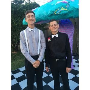 Meet your Posher, Cameron